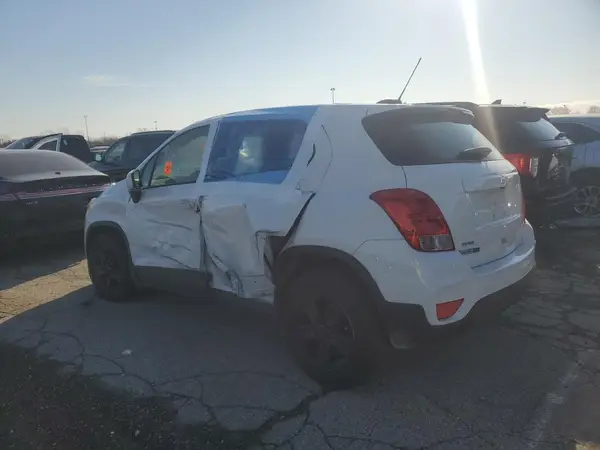 3GNCJKSB0LL214490 2020 CHEVROLET TRAX - Image 2