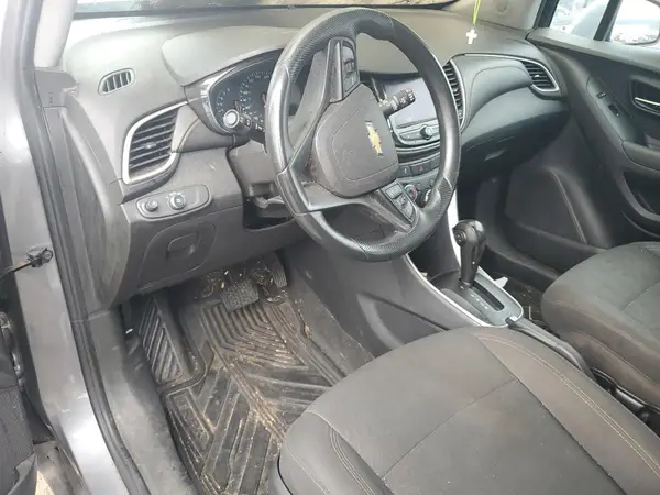 3GNCJKSB0LL220046 2020 CHEVROLET TRAX - Image 8