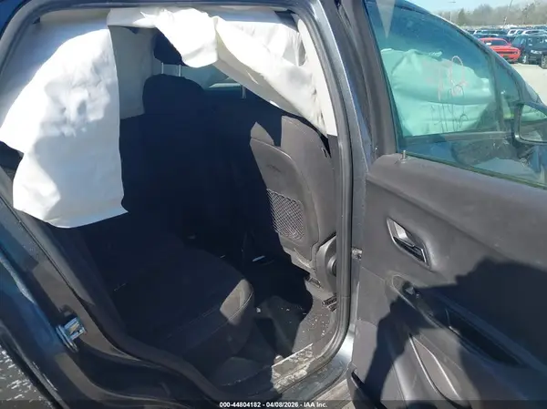3GNCJKSB0LL242693 2020 CHEVROLET TRAX - Image 8