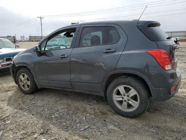 3GNCJKSB0LL244184 2020 CHEVROLET TRAX - Image 2