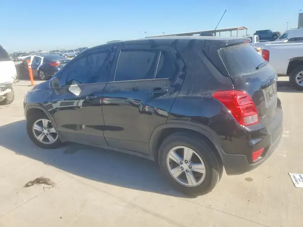 3GNCJKSB0LL291196 2020 CHEVROLET TRAX - Image 2
