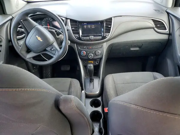 3GNCJKSB0LL303881 2020 CHEVROLET TRAX - Image 8