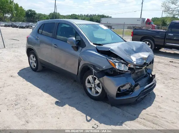 3GNCJKSB0LL317005 2020 CHEVROLET TRAX - Image 1