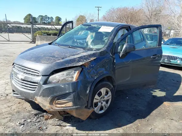 3GNCJKSB1GL119345 2016 CHEVROLET TRAX - Image 2