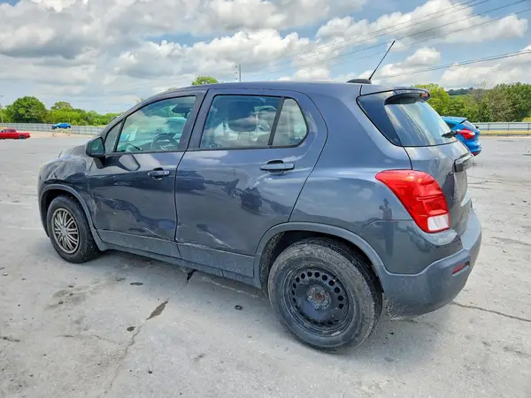 3GNCJKSB1GL143886 2016 CHEVROLET TRAX - Image 2