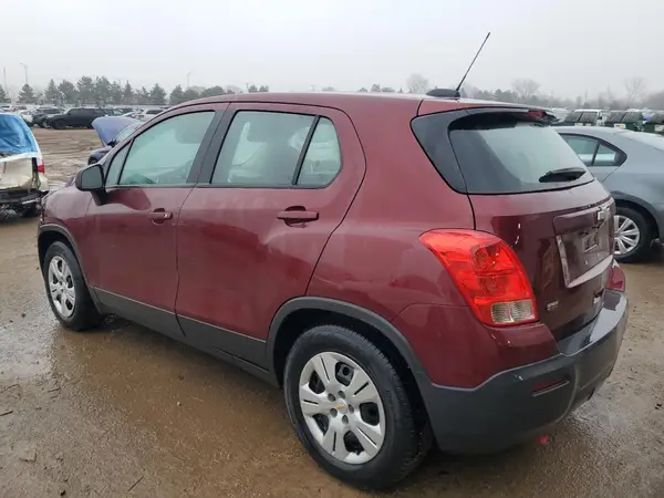 3GNCJKSB1GL239694 2016 CHEVROLET TRAX - Image 2