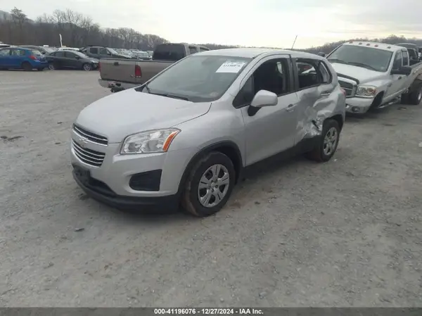 3GNCJKSB1GL254664 2016 CHEVROLET TRAX - Image 2