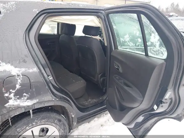3GNCJKSB1GL255748 2016 CHEVROLET TRAX - Image 8
