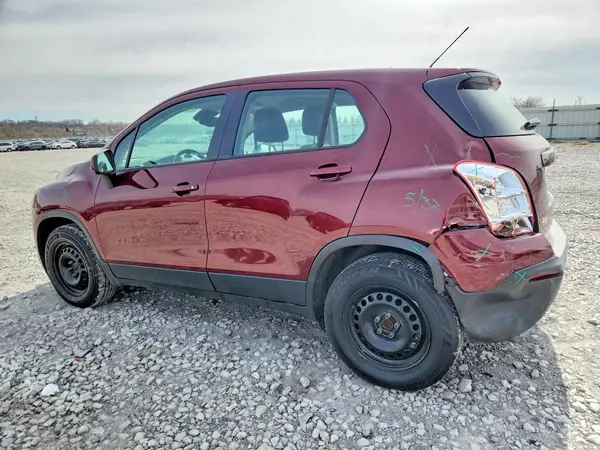 3GNCJKSB1GL260738 2016 CHEVROLET TRAX - Image 2
