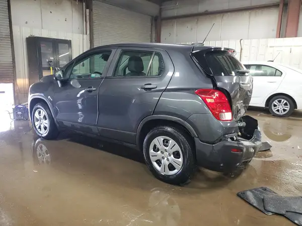 3GNCJKSB1GL277359 2016 CHEVROLET TRAX - Image 2