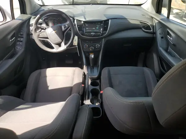 3GNCJKSB1HL133165 2017 CHEVROLET TRAX - Image 8