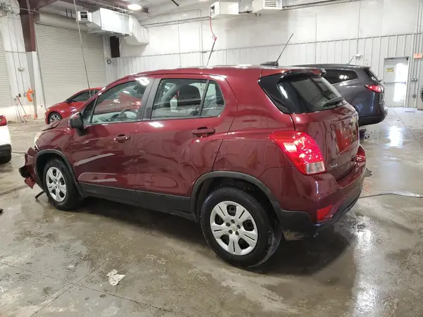 3GNCJKSB1HL246887 2017 CHEVROLET TRAX - Image 2