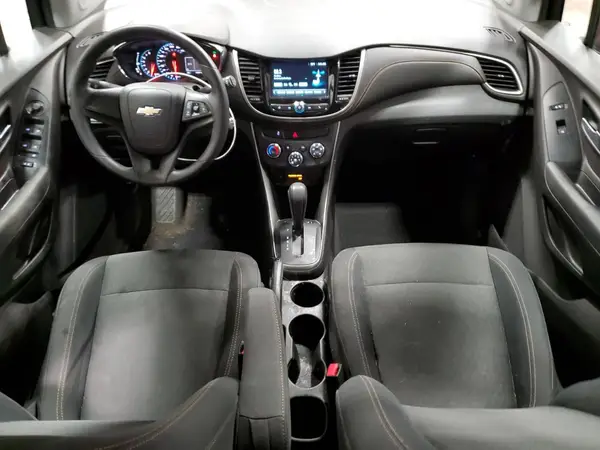 3GNCJKSB1HL246887 2017 CHEVROLET TRAX - Image 8