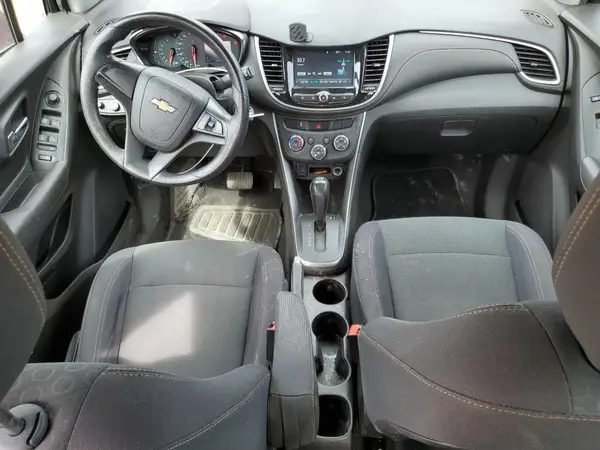 3GNCJKSB1HL251748 2017 CHEVROLET TRAX - Image 8