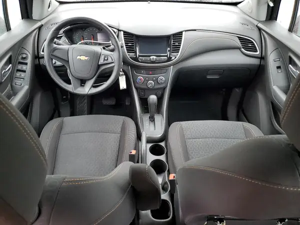 3GNCJKSB1HL260692 2017 CHEVROLET TRAX - Image 8