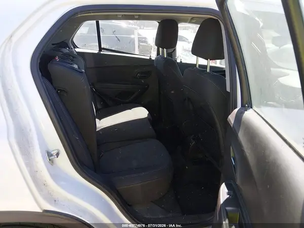 3GNCJKSB1HL267982 2017 CHEVROLET TRAX - Image 8