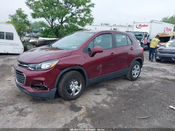 3GNCJKSB1HL273894 2017 CHEVROLET TRAX - Image 2
