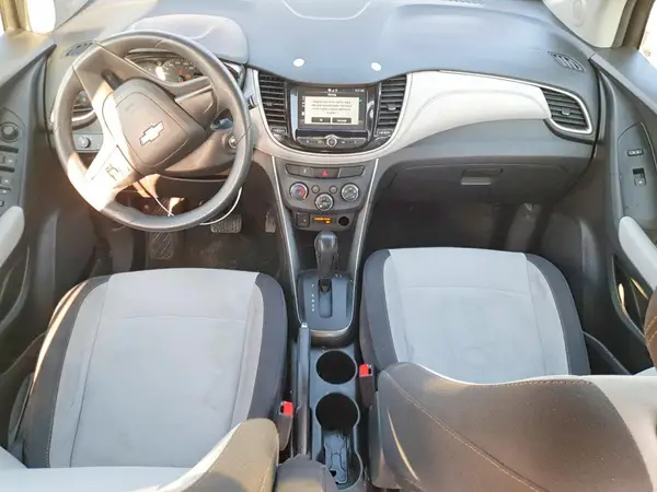 3GNCJKSB1HL275788 2017 CHEVROLET TRAX - Image 8