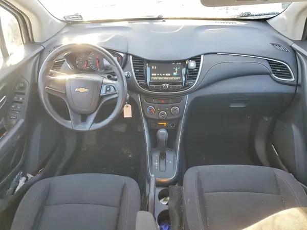 3GNCJKSB1HL285673 2017 CHEVROLET TRAX - Image 8