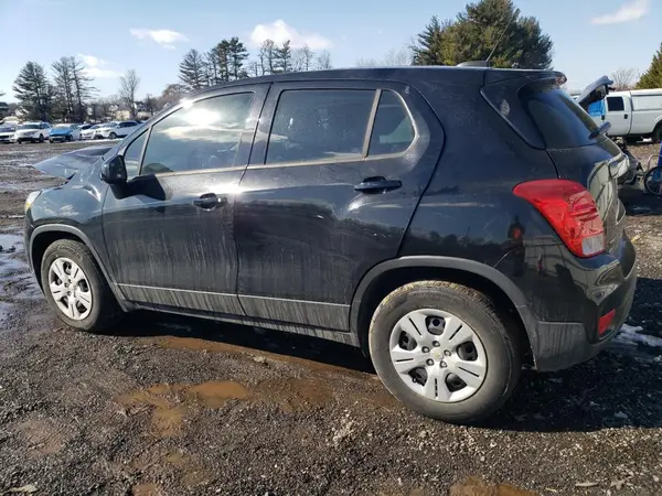 3GNCJKSB1HL288511 2017 CHEVROLET TRAX - Image 2