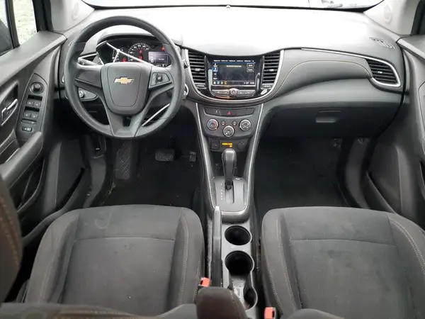 3GNCJKSB1JL164535 2018 CHEVROLET TRAX - Image 8