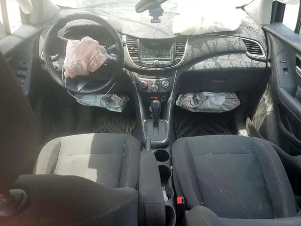 3GNCJKSB1JL209649 2018 CHEVROLET TRAX - Image 8