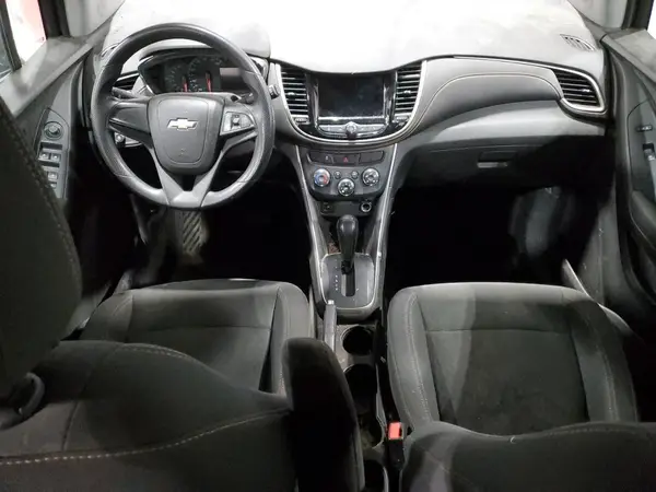 3GNCJKSB1JL220585 2018 CHEVROLET TRAX - Image 8
