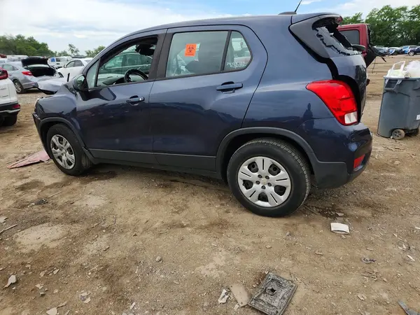 3GNCJKSB1JL227522 2018 CHEVROLET TRAX - Image 2