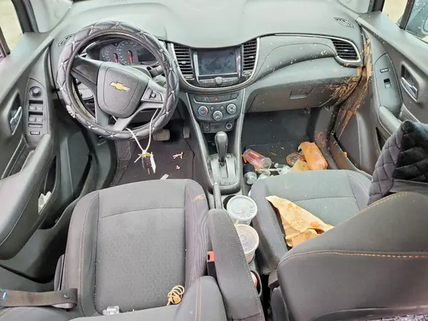 3GNCJKSB1JL227522 2018 CHEVROLET TRAX - Image 8