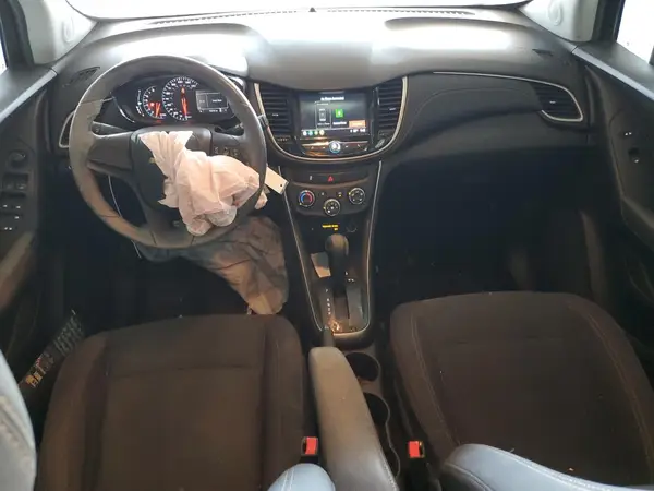 3GNCJKSB1JL233336 2018 CHEVROLET TRAX - Image 8