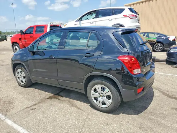3GNCJKSB1JL353542 2018 CHEVROLET TRAX - Image 2