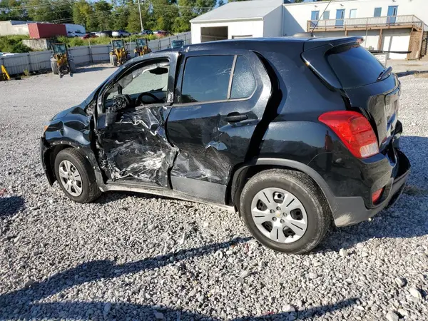 3GNCJKSB1JL367361 2018 CHEVROLET TRAX - Image 2
