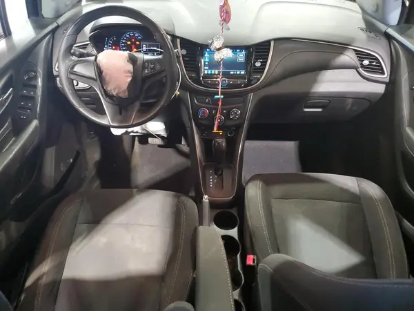 3GNCJKSB1JL375962 2018 CHEVROLET TRAX - Image 8