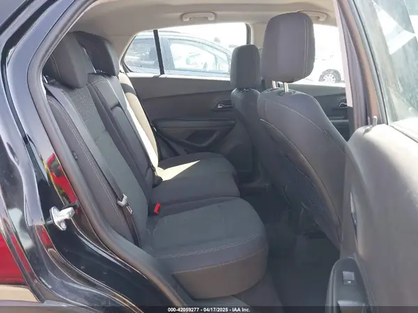 3GNCJKSB1JL419524 2018 CHEVROLET TRAX - Image 8