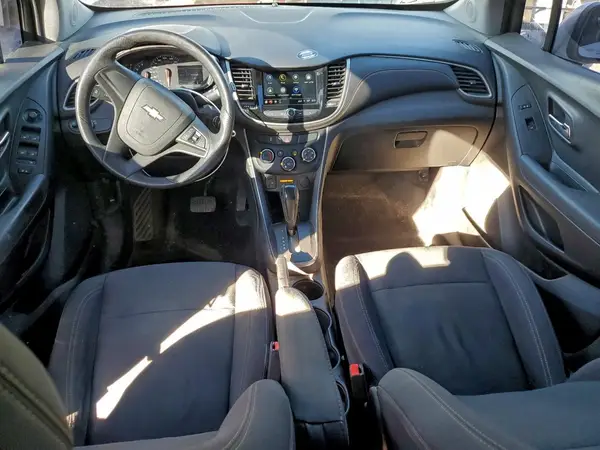 3GNCJKSB1JL419913 2018 CHEVROLET TRAX - Image 8