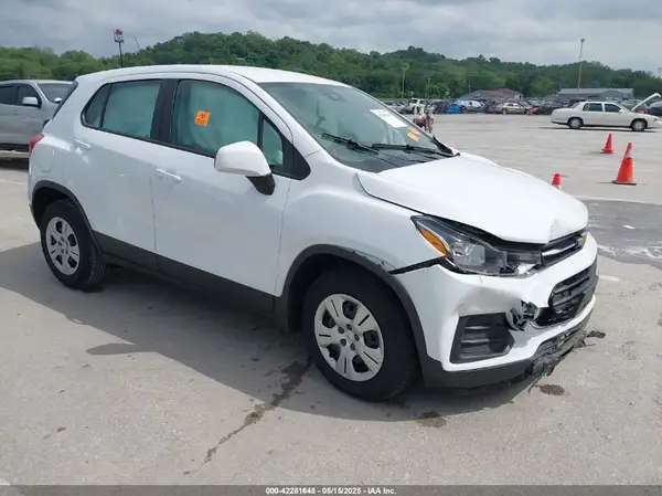 3GNCJKSB1KL130676 2019 CHEVROLET TRAX - Image 1