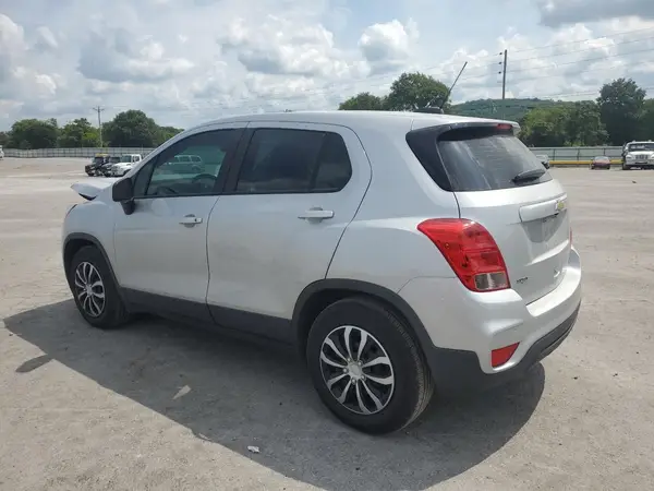 3GNCJKSB1KL133559 2019 CHEVROLET TRAX - Image 2