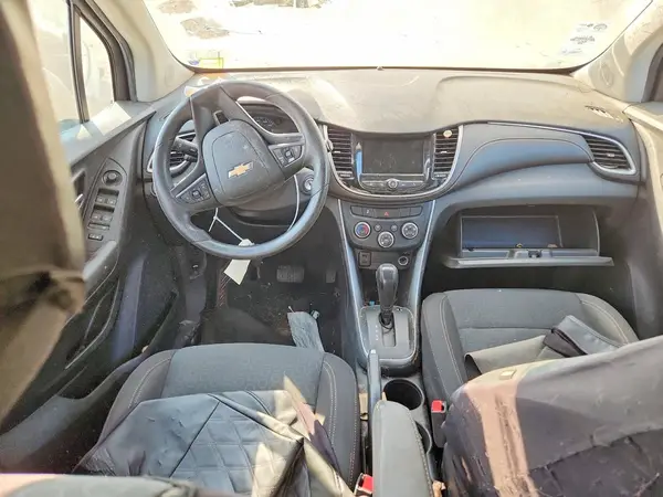 3GNCJKSB1KL181756 2019 CHEVROLET TRAX - Image 8