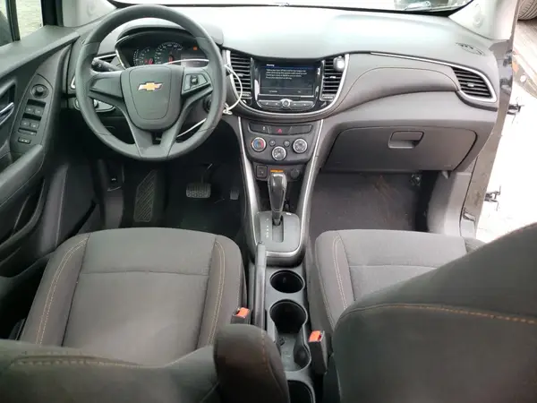 3GNCJKSB1KL194135 2019 CHEVROLET TRAX - Image 8