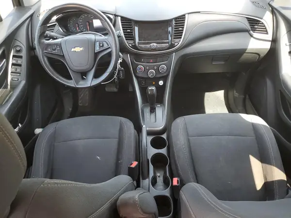 3GNCJKSB1KL203724 2019 CHEVROLET TRAX - Image 8