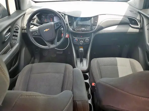 3GNCJKSB1KL205876 2019 CHEVROLET TRAX - Image 8