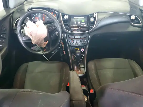 3GNCJKSB1KL206042 2019 CHEVROLET TRAX - Image 8