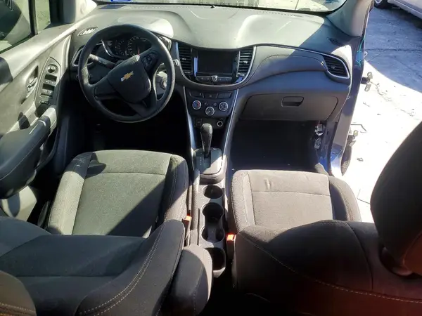 3GNCJKSB1KL235086 2019 CHEVROLET TRAX - Image 8