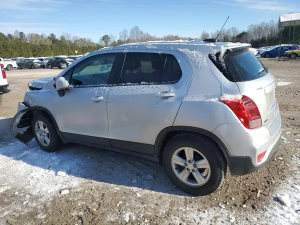 3GNCJKSB1KL252308 2019 CHEVROLET TRAX - Image 2
