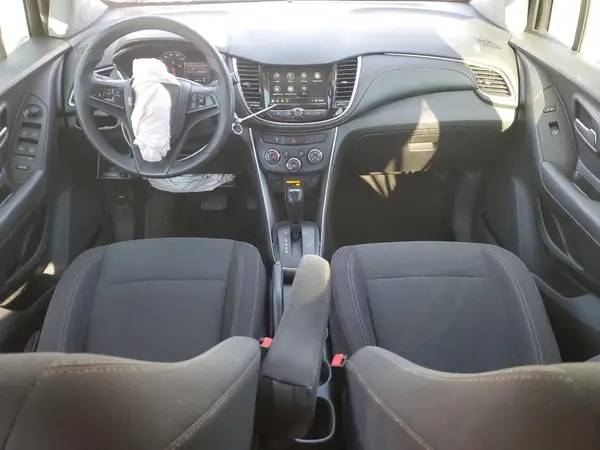 3GNCJKSB1KL252308 2019 CHEVROLET TRAX - Image 8