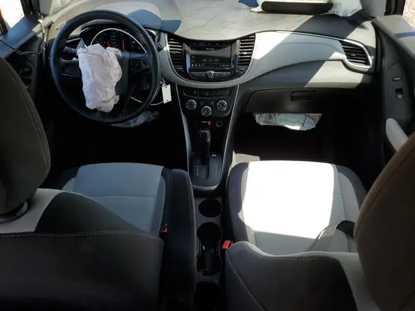 3GNCJKSB1KL252552 2019 CHEVROLET TRAX - Image 8