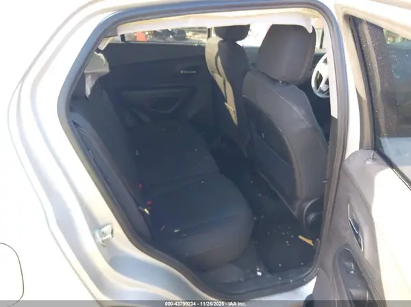 3GNCJKSB1KL255340 2019 CHEVROLET TRAX - Image 8
