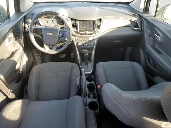 3GNCJKSB1KL258979 2019 CHEVROLET TRAX - Image 8