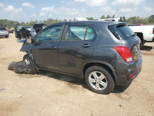 3GNCJKSB1KL264989 2019 CHEVROLET TRAX - Image 2