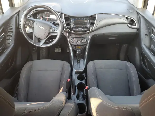 3GNCJKSB1KL281663 2019 CHEVROLET TRAX - Image 8
